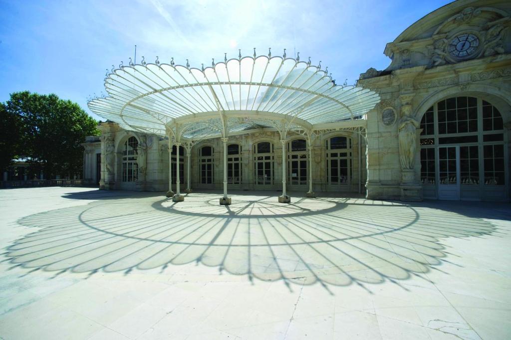 Hotel Des Thermes Les Domes Vichy Eksteriør billede